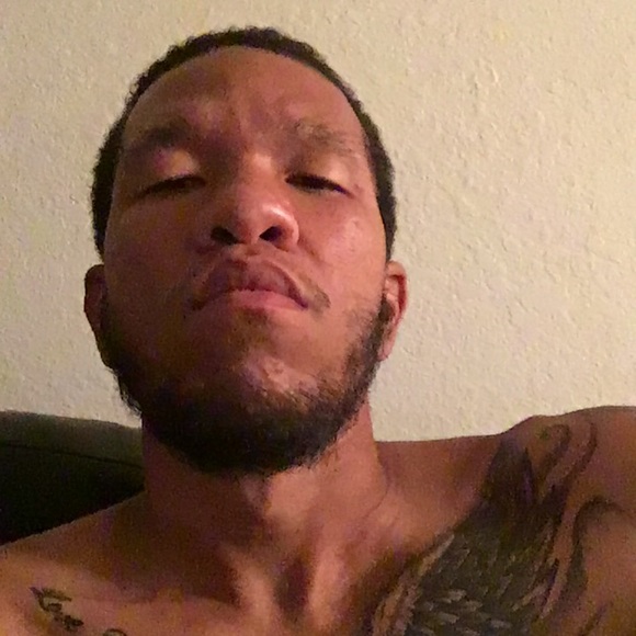 Meet your Posher, Carlos - Picture 1 of 1